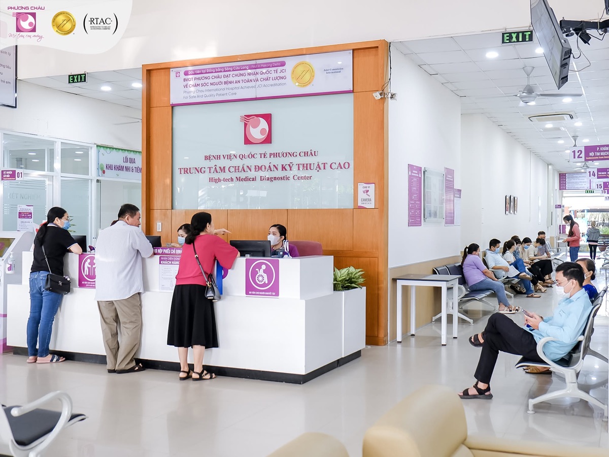 Tay chân miệng ở trẻ: khi nào cần đưa con nhập viện ngay?